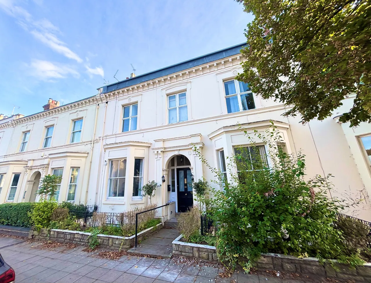 1 bed flat to rent, Clarendon Avenue, Leamington Spa, CV32