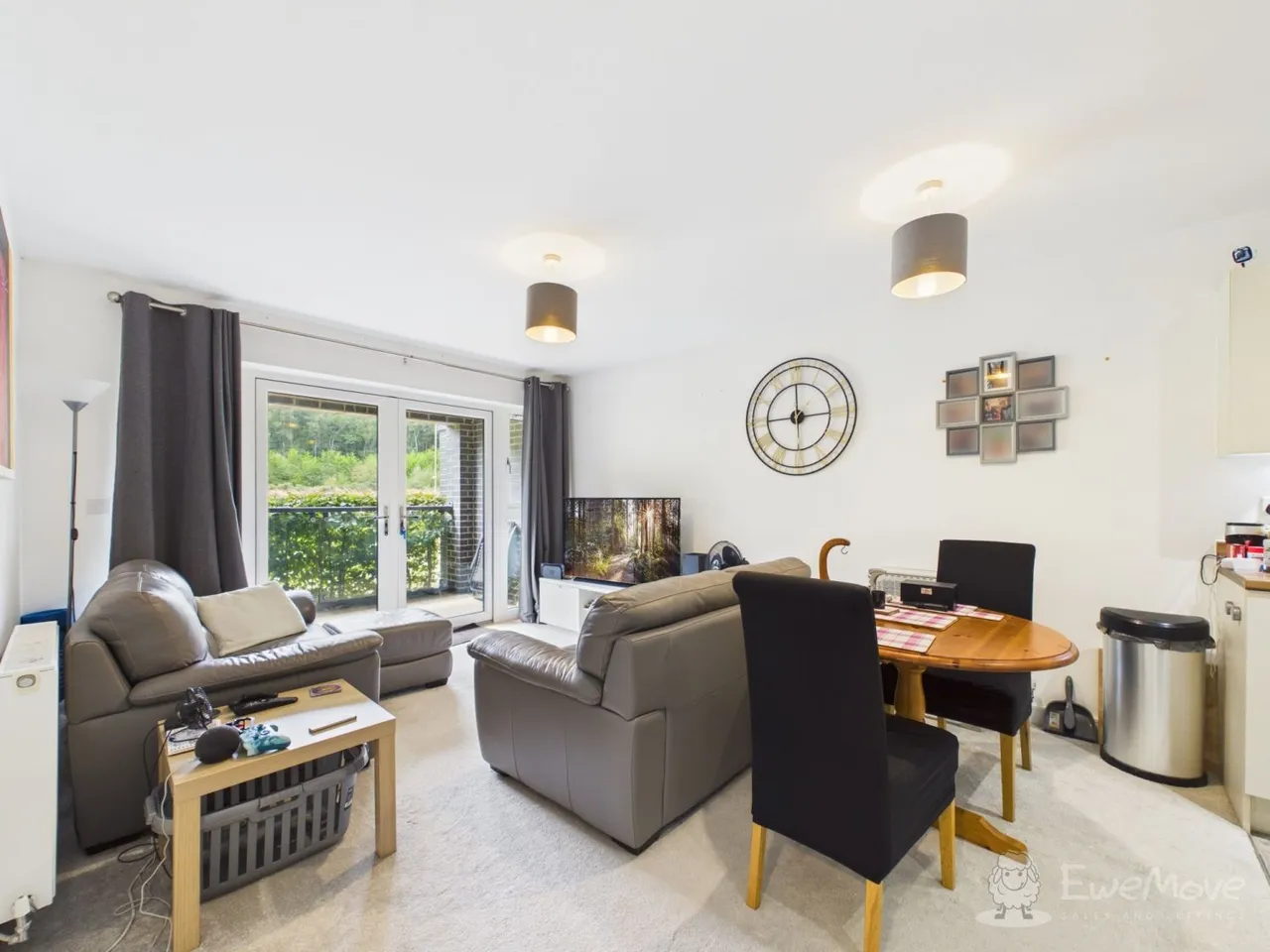 Wells Close, Bordon, GU35, photo 3