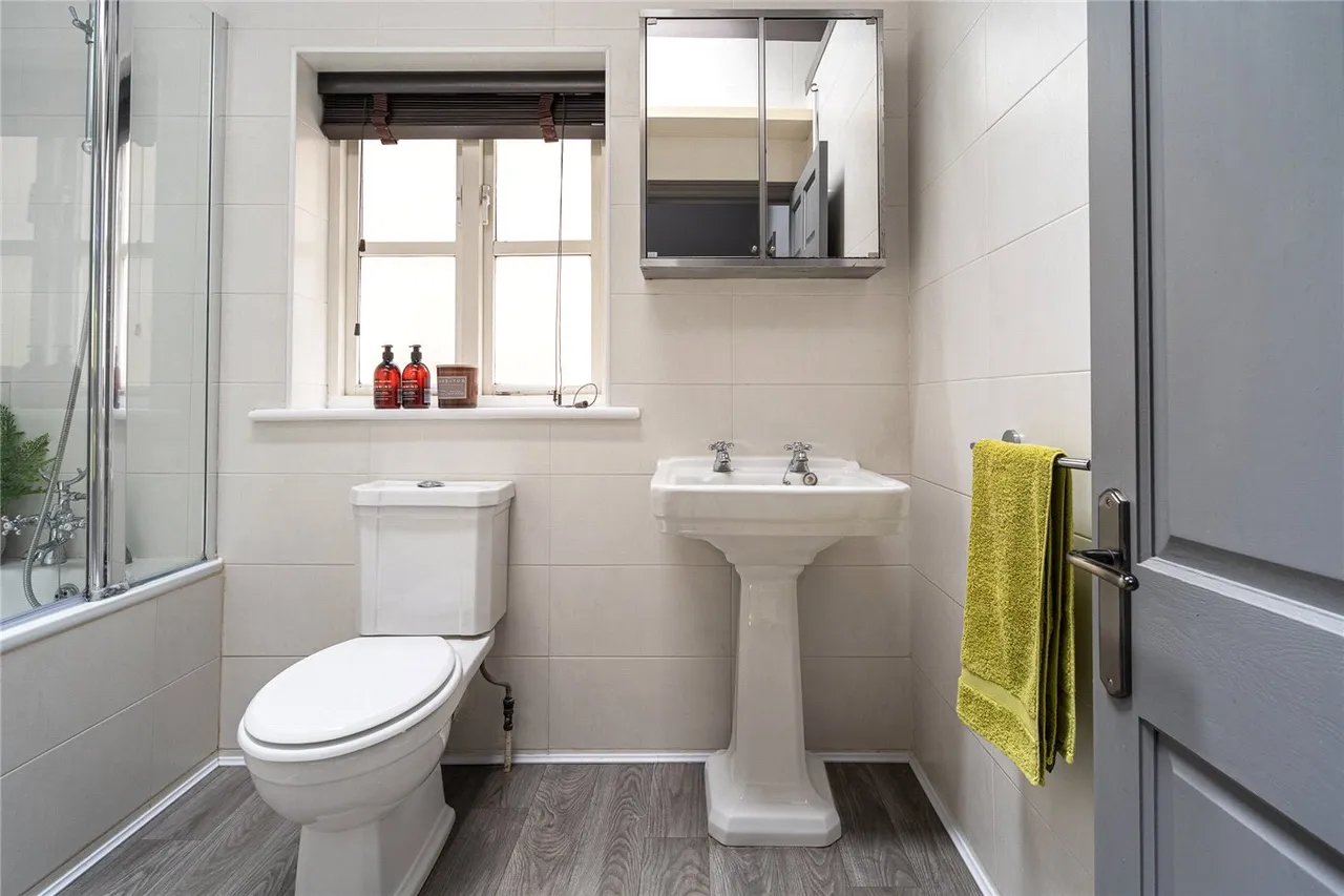Palace Road, London, SW2, photo 9
