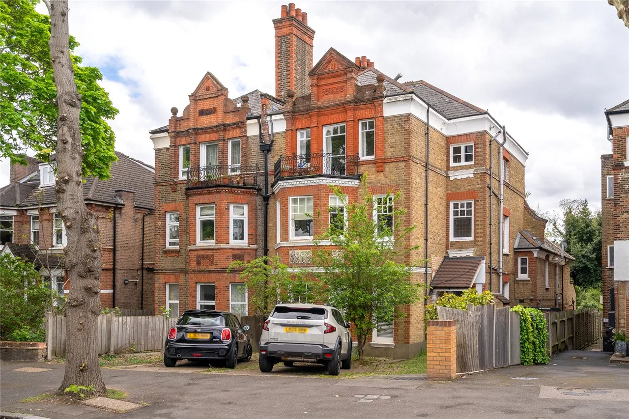 Palace Road, London, SW2, photo 6