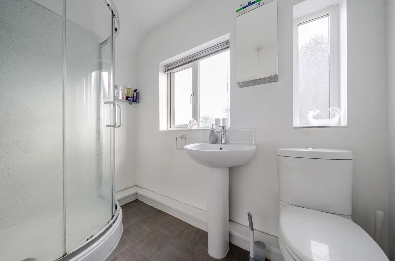 Selborne Avenue, Havant, PO9, photo 10