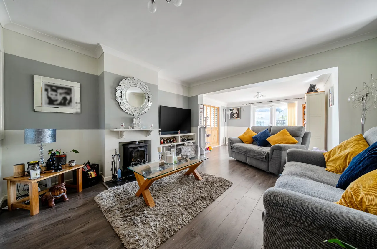 Selborne Avenue, Havant, PO9, photo 2