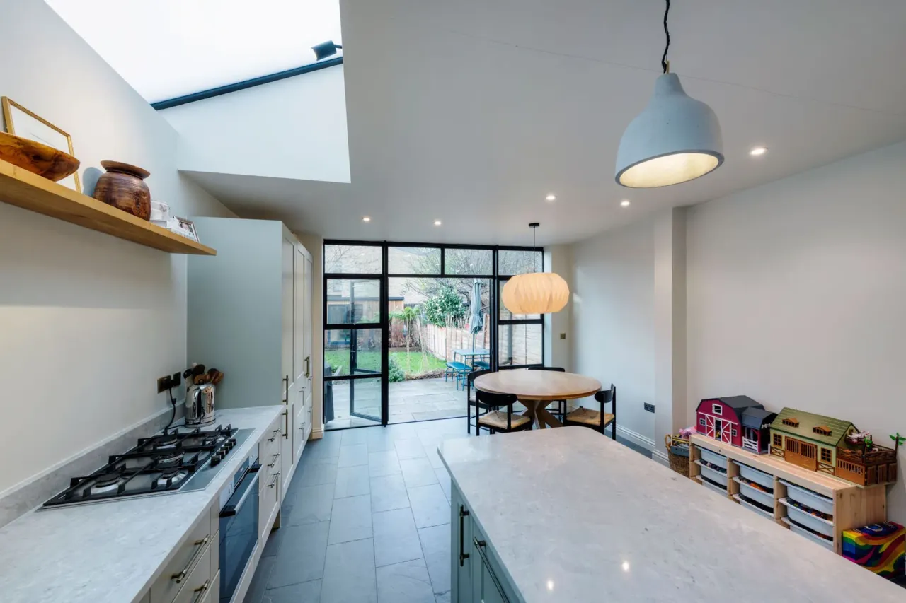 Newport Road, Leyton, E10, photo 11