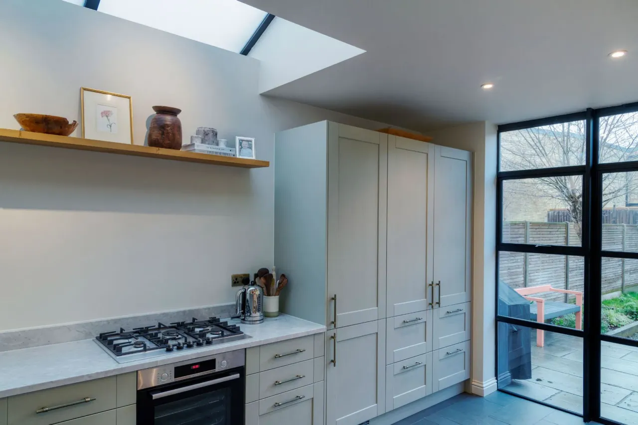 Newport Road, Leyton, E10, photo 12