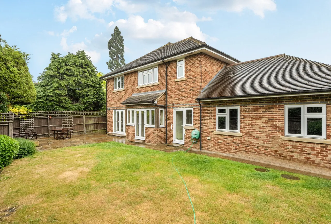 St. Marys Copse, Surrey, St. Marys Road, KT4 7LA, photo 24