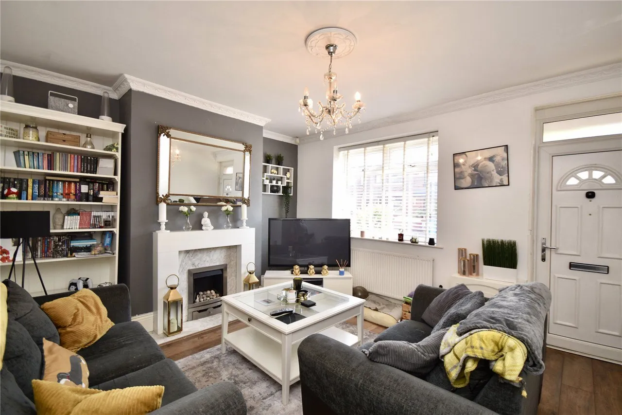 Heron Street, Hollins, OL8, photo 2