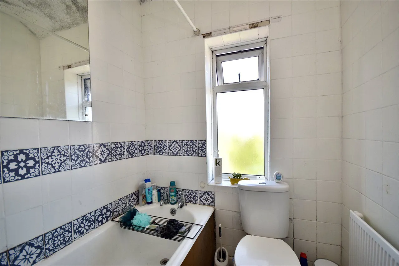 Heron Street, Hollins, OL8, photo 11