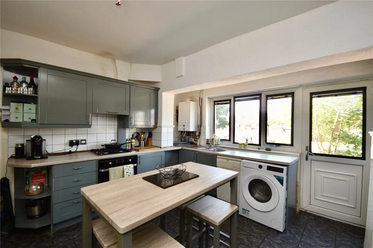 Heron Street, Hollins, OL8, photo 5