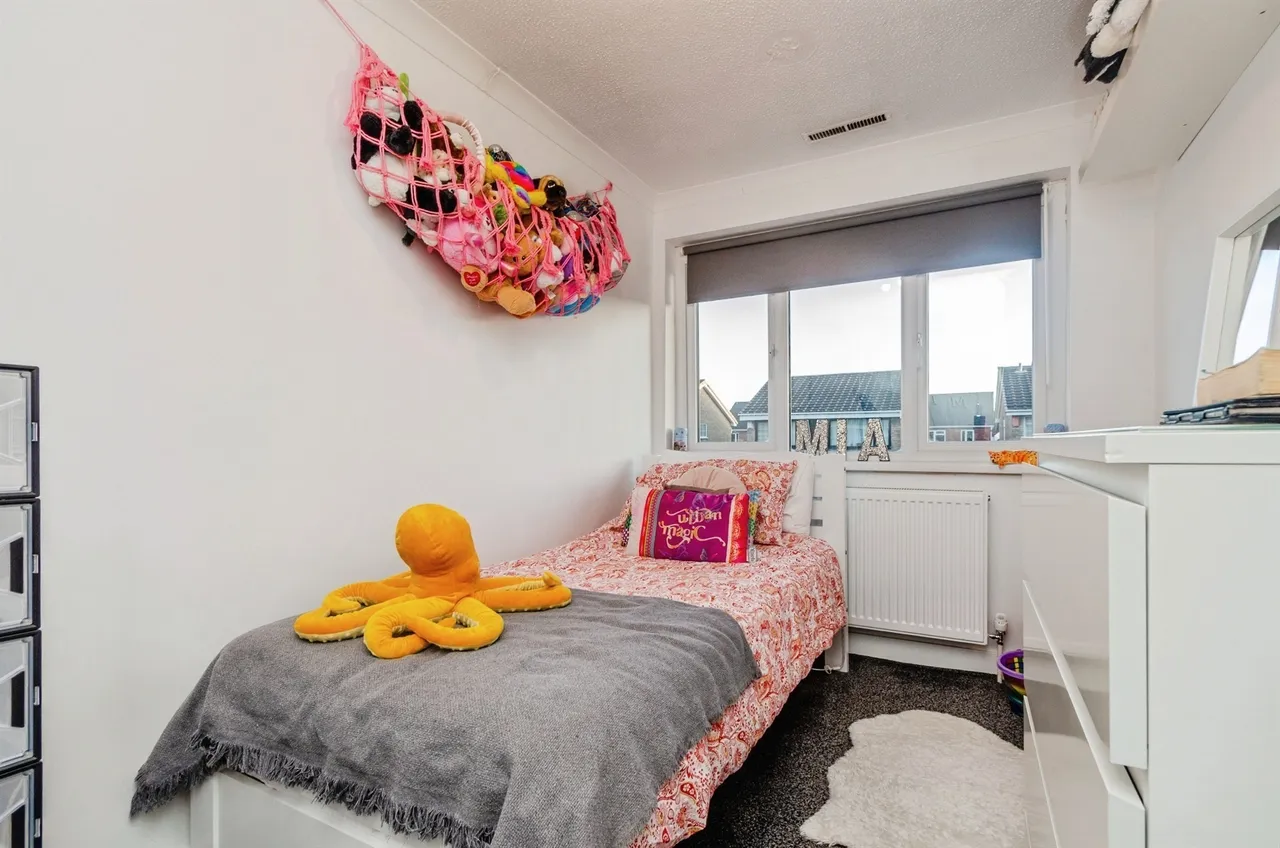 Thompson Close, Willenhall, WV13, photo 13