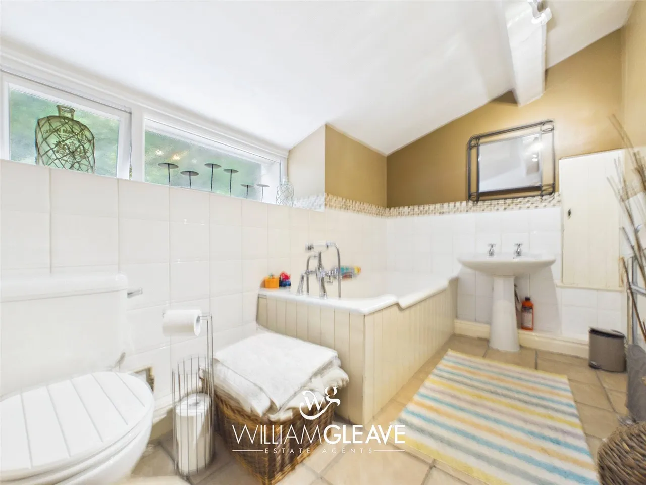 Pen Y Pylle, Brynford, Holywell, Flintshire, CH8 8HB, photo 23