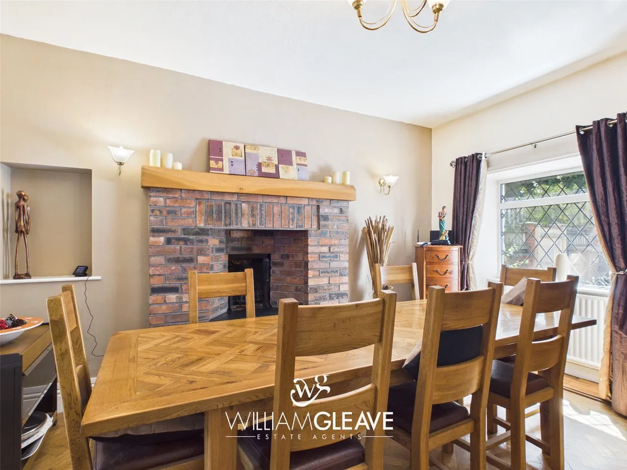 Pen Y Pylle, Brynford, Holywell, Flintshire, CH8 8HB, photo 13