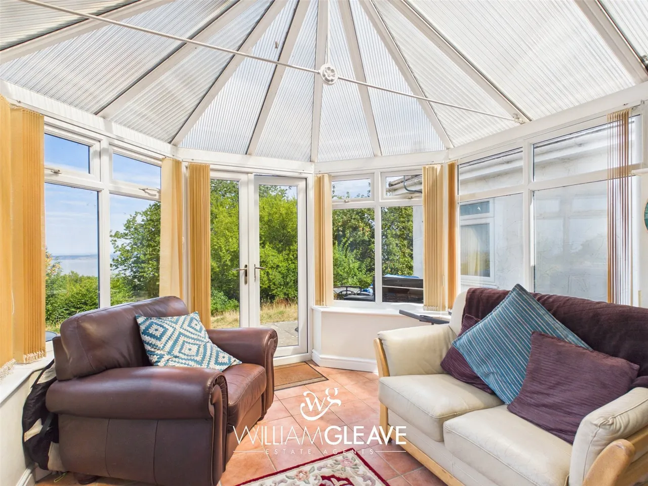 Pen Y Pylle, Brynford, Holywell, Flintshire, CH8 8HB, photo 11
