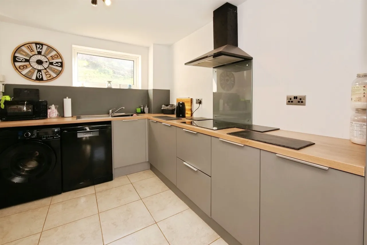 Trenewydd Ebbw Vale, NP23, photo 10