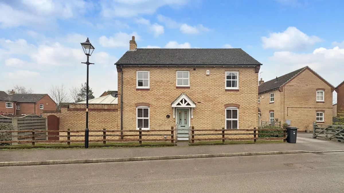 3 bed house for sale, Sorrel Road, Witham St. Hughs