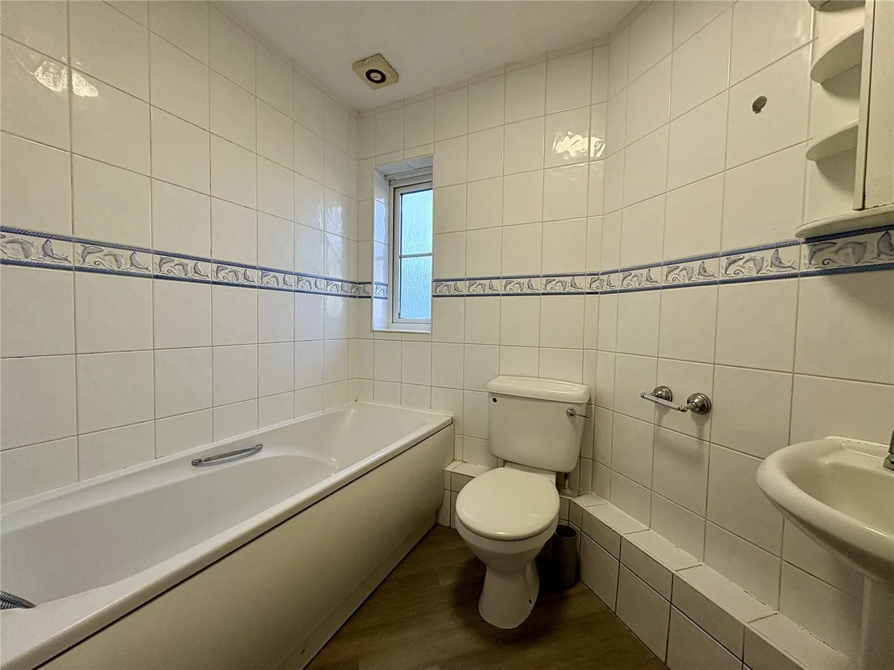 Plymouth Road, Chafford Hundred, Grays, Essex, RM16, photo 6