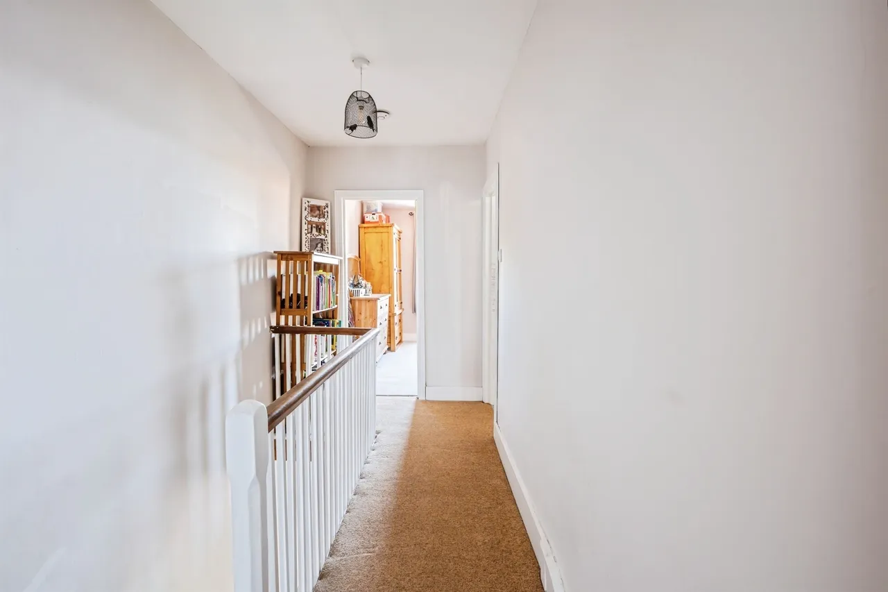 Lewis Close, Newhaven, photo 11