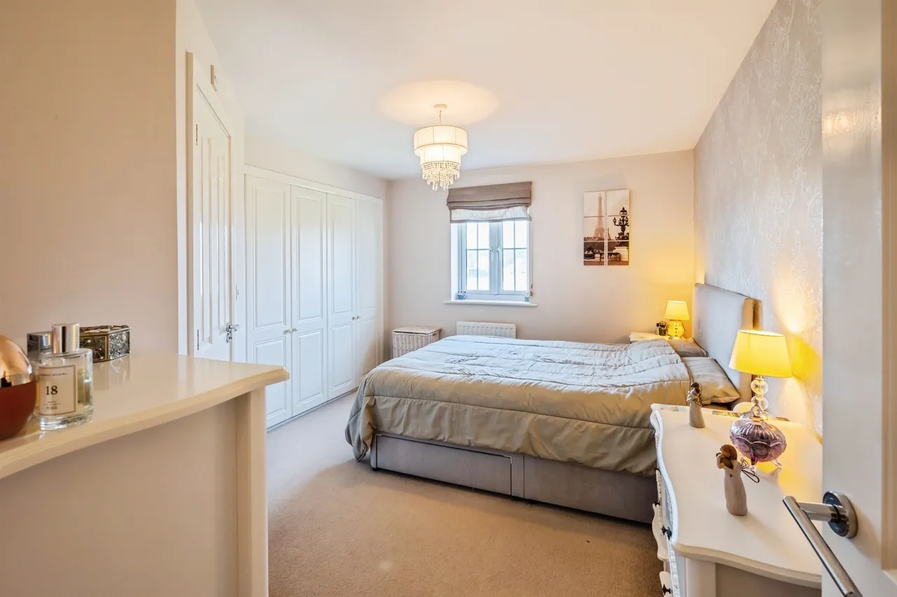 Westview Close, Peacehaven, photo 11