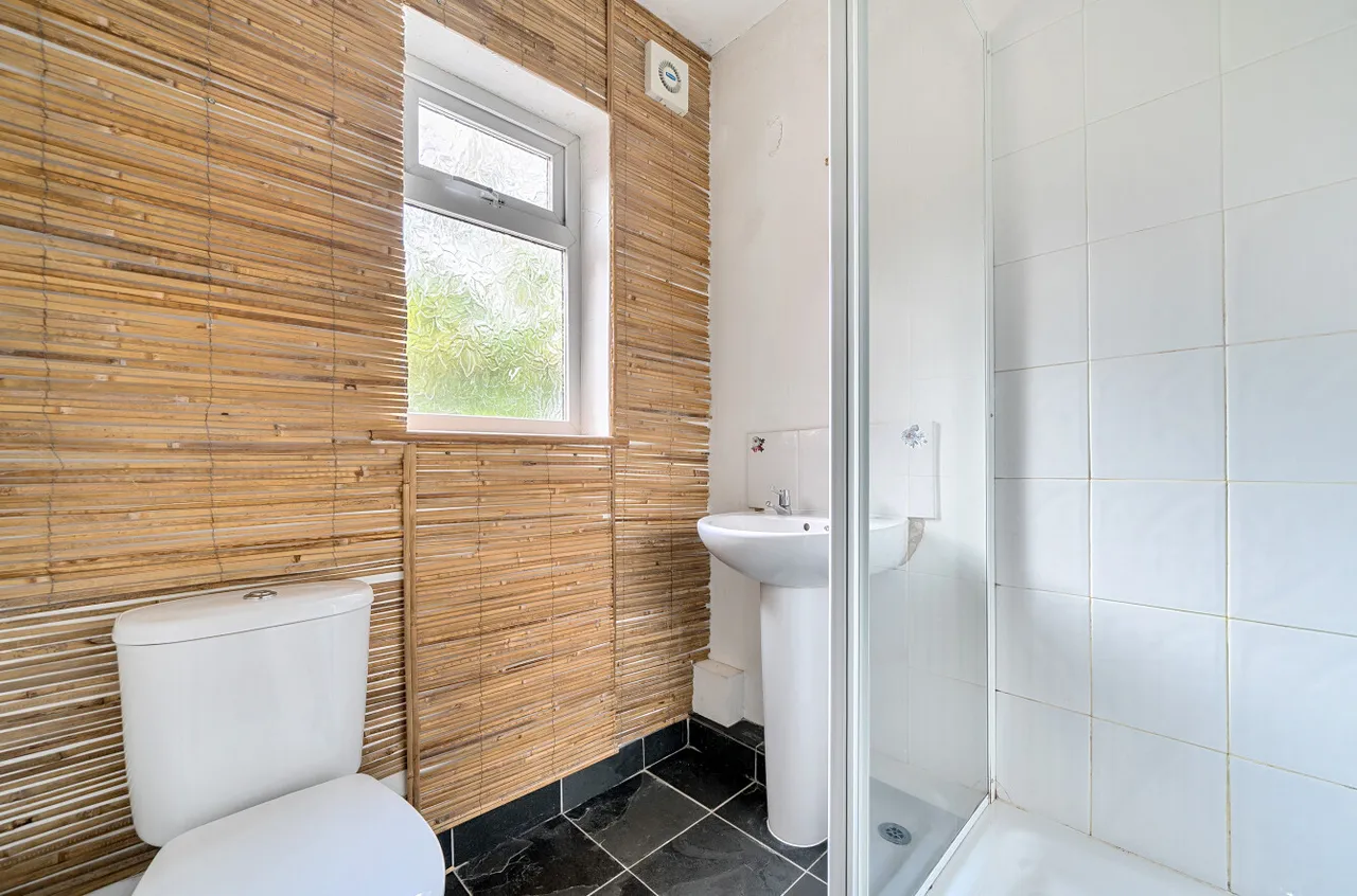 Tudor Road, Godalming, GU7, photo 20