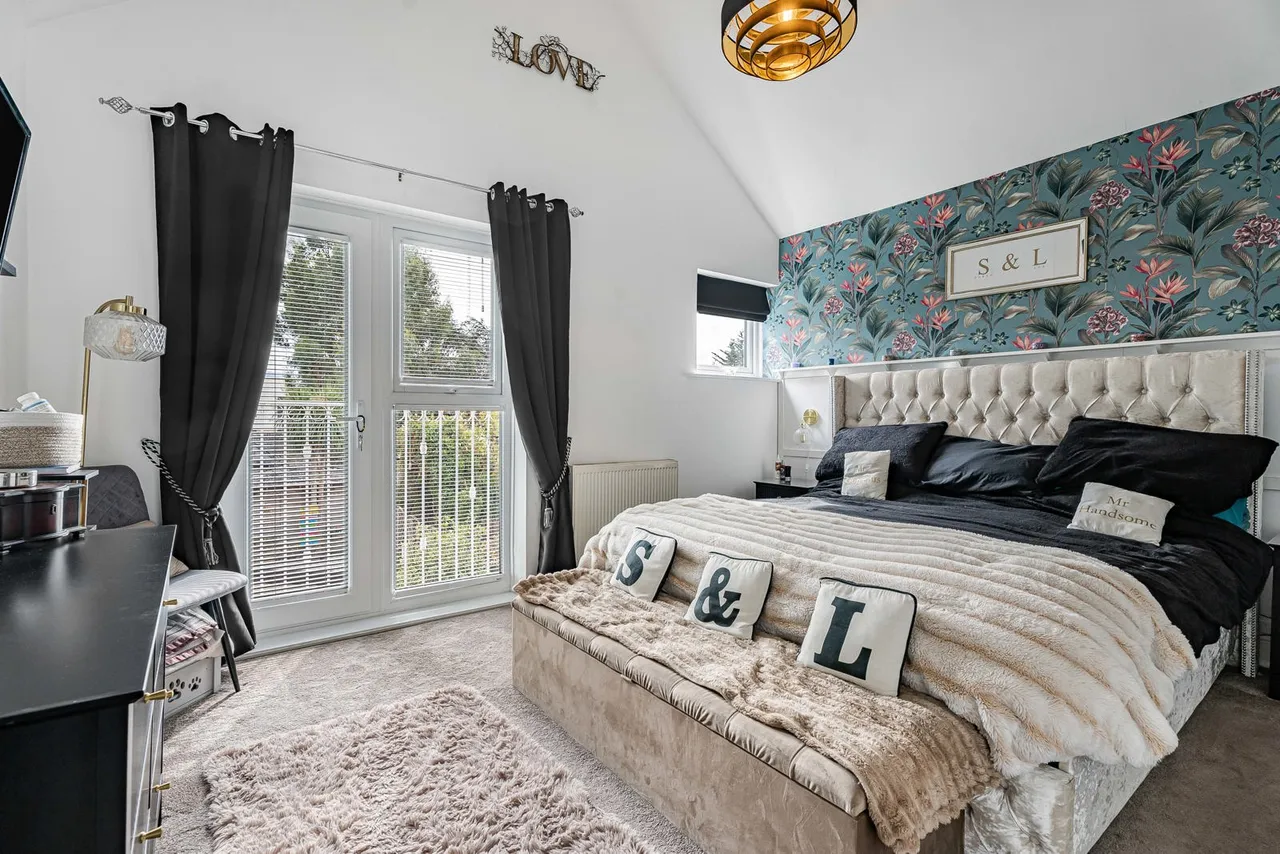 Kingston Road, Staines-upon-Thames, TW18, photo 10