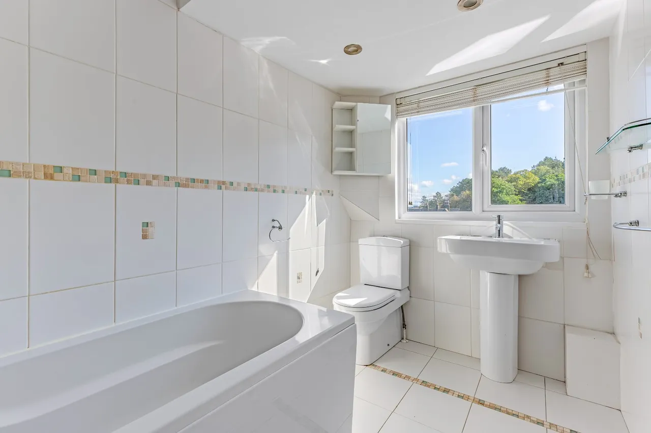 Parish Ghyll Drive, Ilkley, LS29, photo 11
