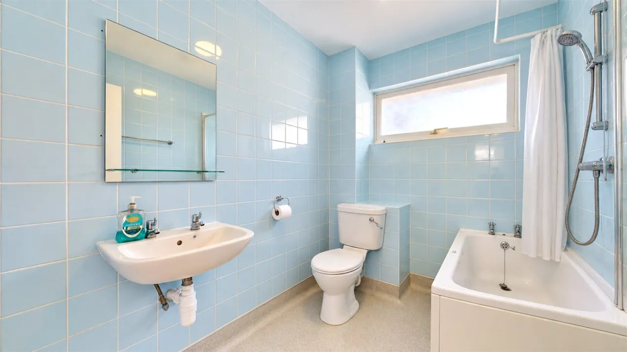 Chaplin Road, Wembley, HA0, photo 8
