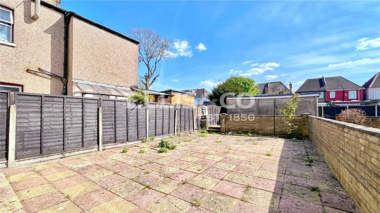 Chaplin Road, Wembley, HA0, photo 10