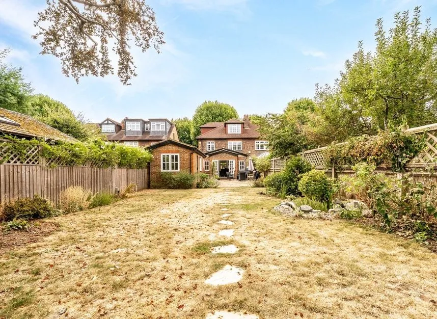 Gloucester Road, Hampton, TW12, photo 8