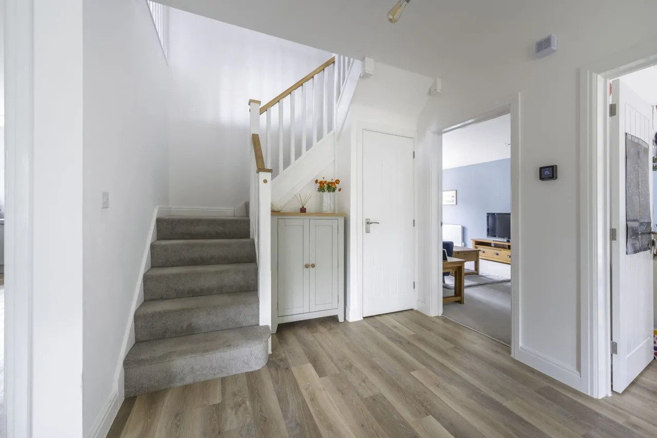 Thames Close, South Cerney, GL7, photo 12