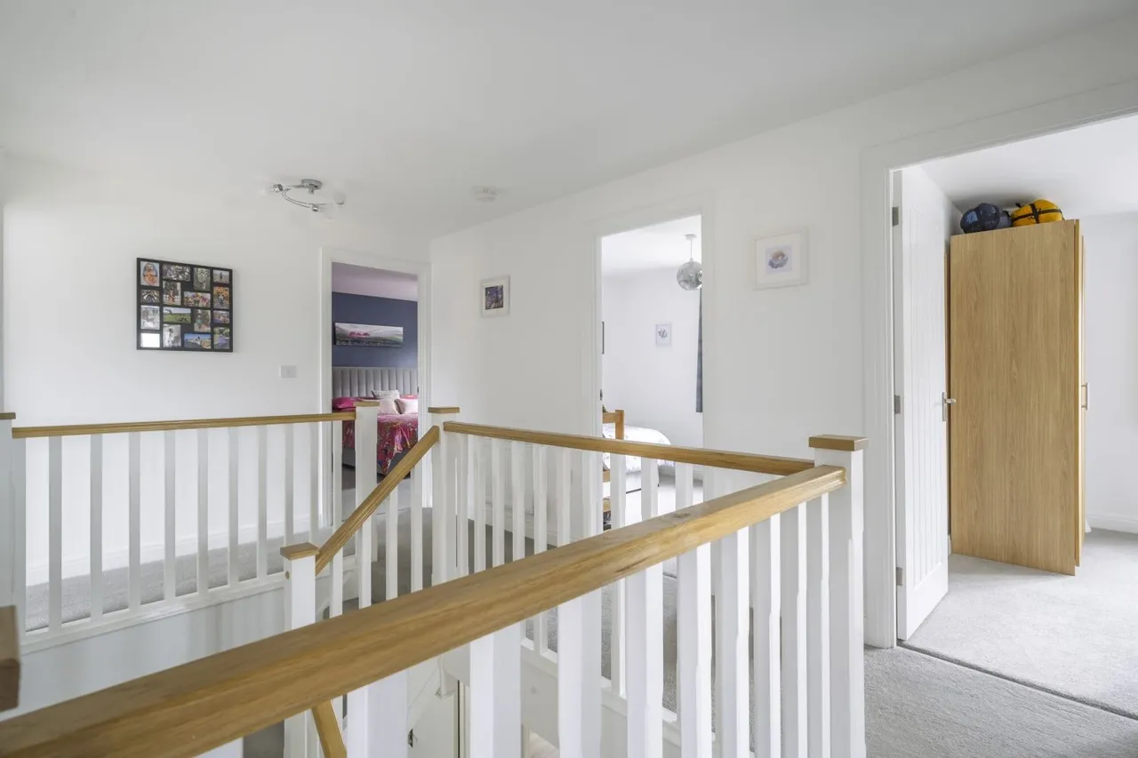Thames Close, South Cerney, GL7, photo 14