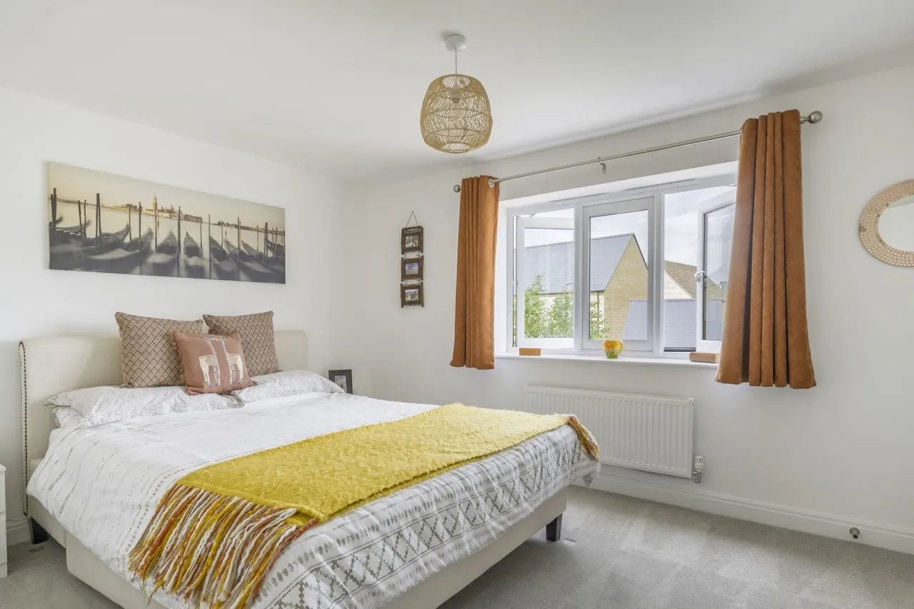 Thames Close, South Cerney, GL7, photo 18