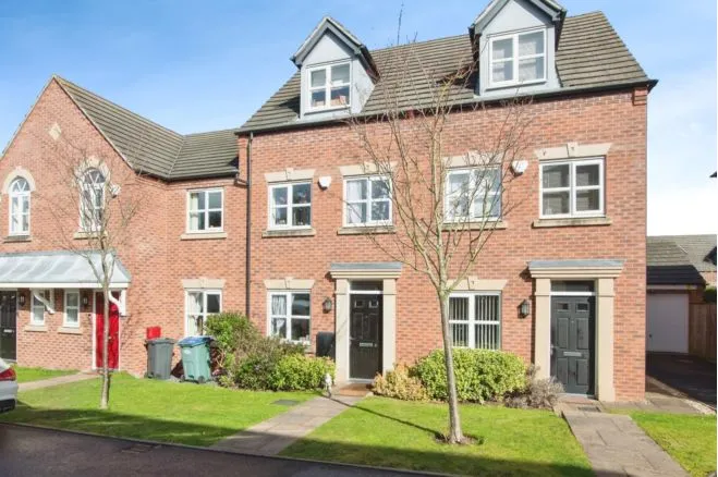 3 bed house for sale — Silverlight Grove, Oldbury