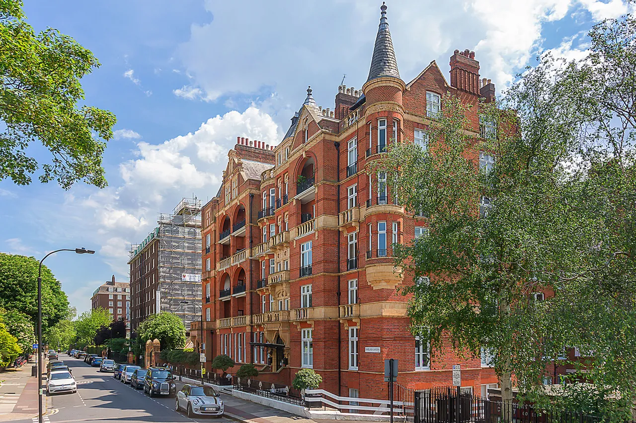 5 bed flat to rent — 47 Hurlingham Court, Ranelagh Gardens, London
