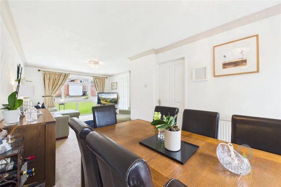 Stonewold Close, Kingsthorpe, Northampton, Northamptonshire, NN2, photo 3
