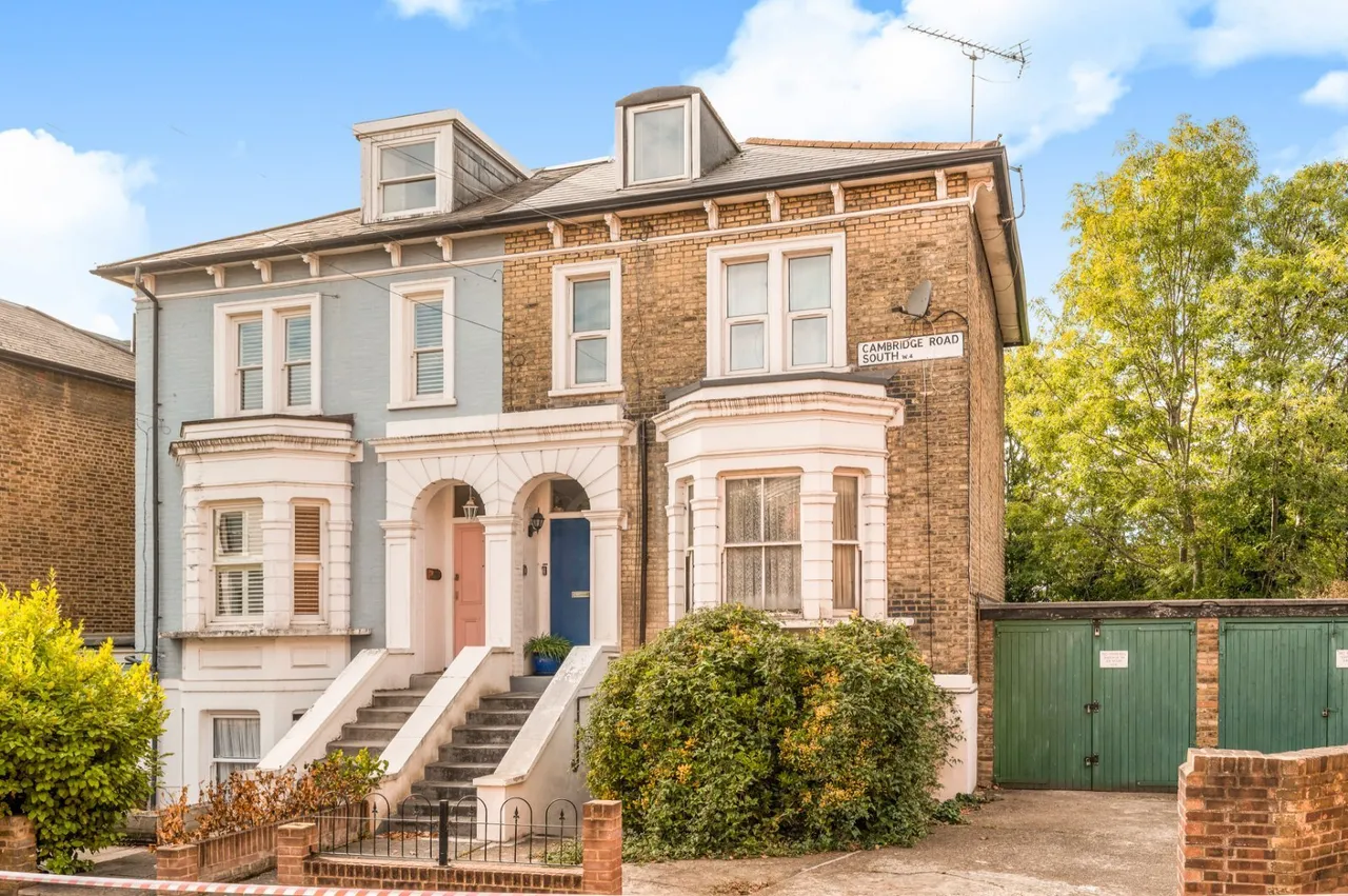 Cambridge Road South, London, W4, photo 14