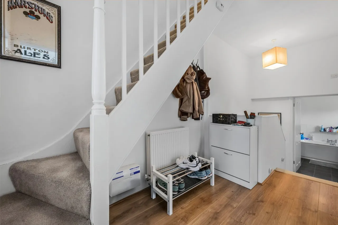 Cambridge Road South, London, W4, photo 13