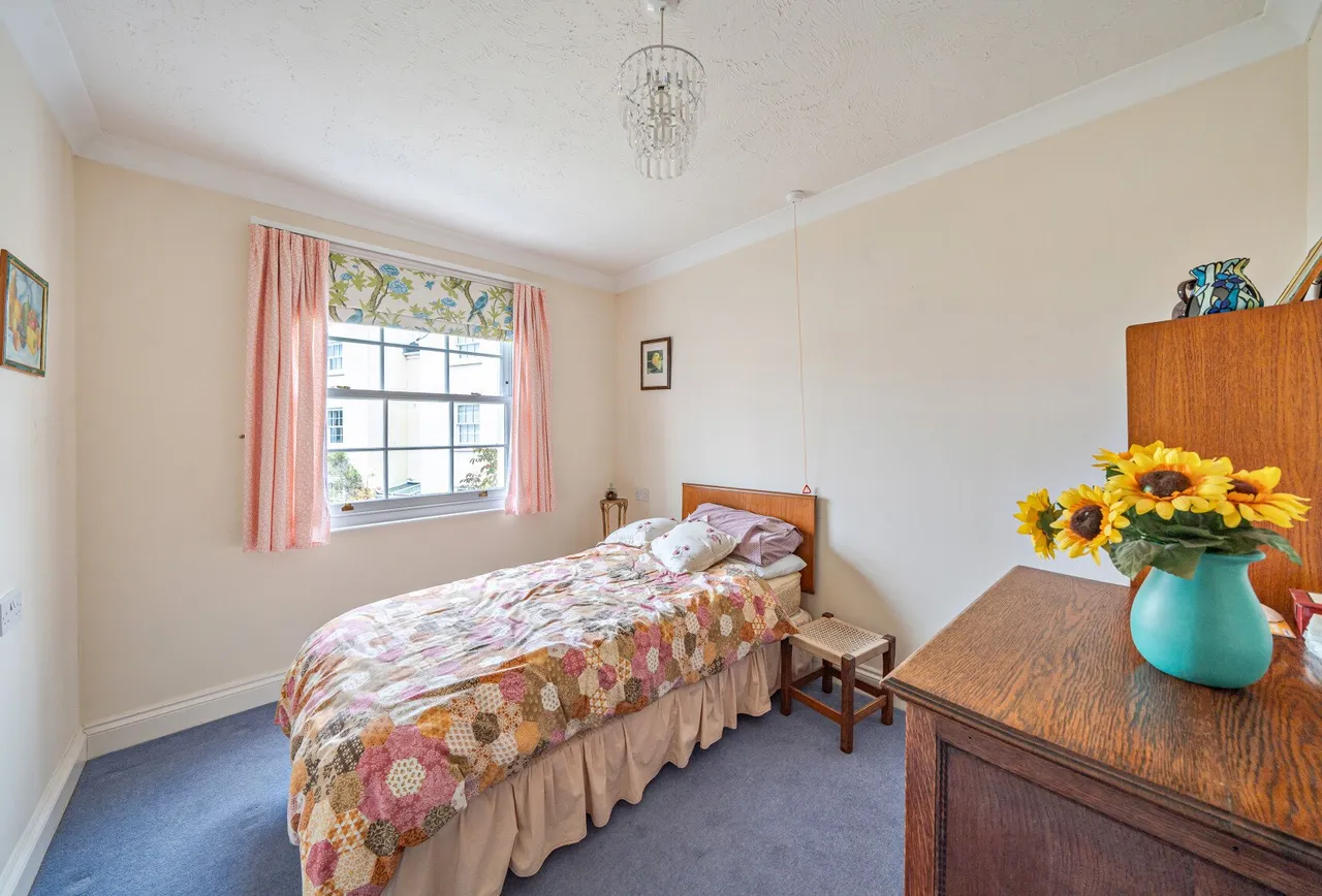 Commercial Street, Cheltenham, GL50 2AJ, photo 8