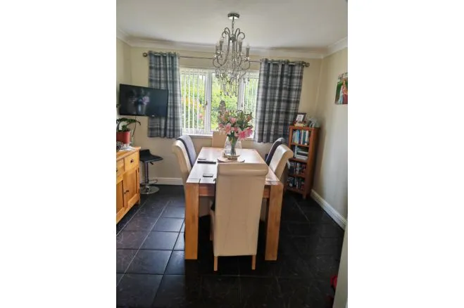 Wernoleu Road, Ammanford, photo 5