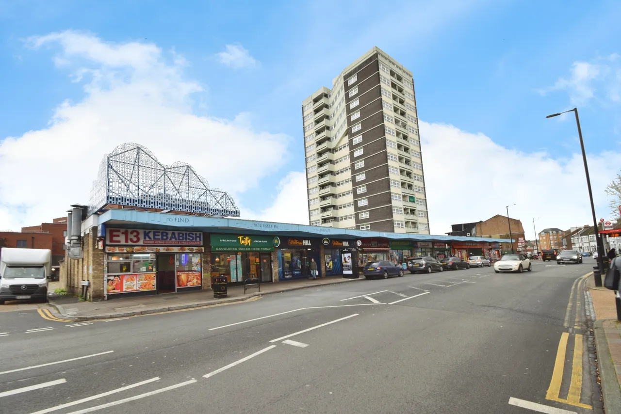 High Street, London, E13, photo 18