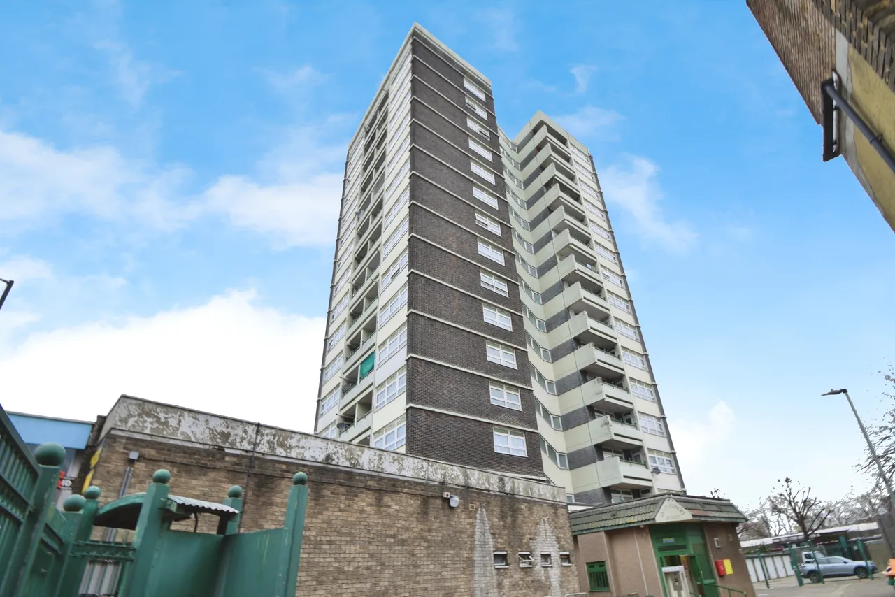 High Street, London, E13, photo 17