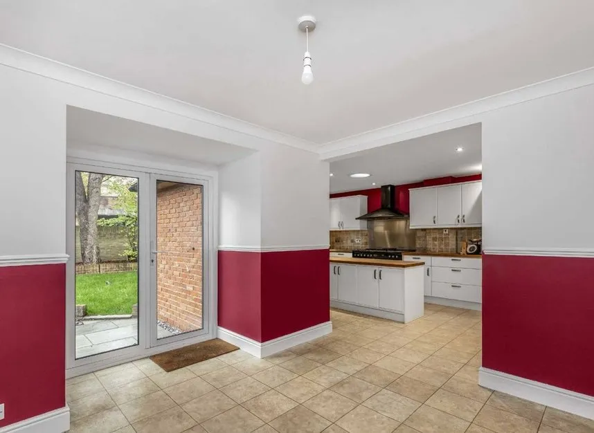 Broomfield, Sunbury-On-Thames, TW16, photo 4