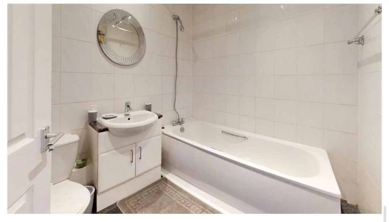Boycott Avenue, Oldbrook, Milton Keynes, MK6, photo 3