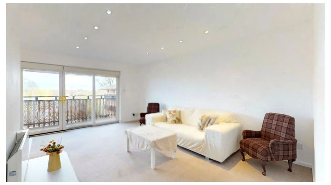Boycott Avenue, Oldbrook, Milton Keynes, MK6, photo 2
