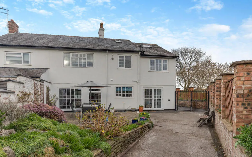 Wilmslow Road, Handforth, Cheshire, SK9, photo 4