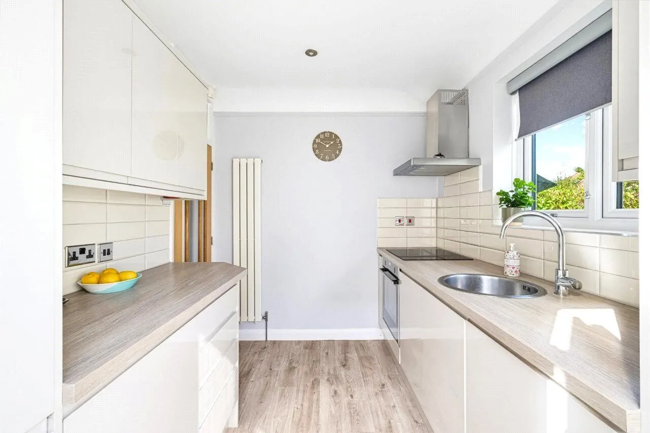 Oakley Gardens, Banstead, SM7, photo 8