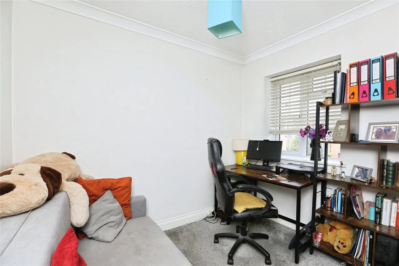 Playstool Road, Newington, Sittingbourne, Kent, ME9, photo 8