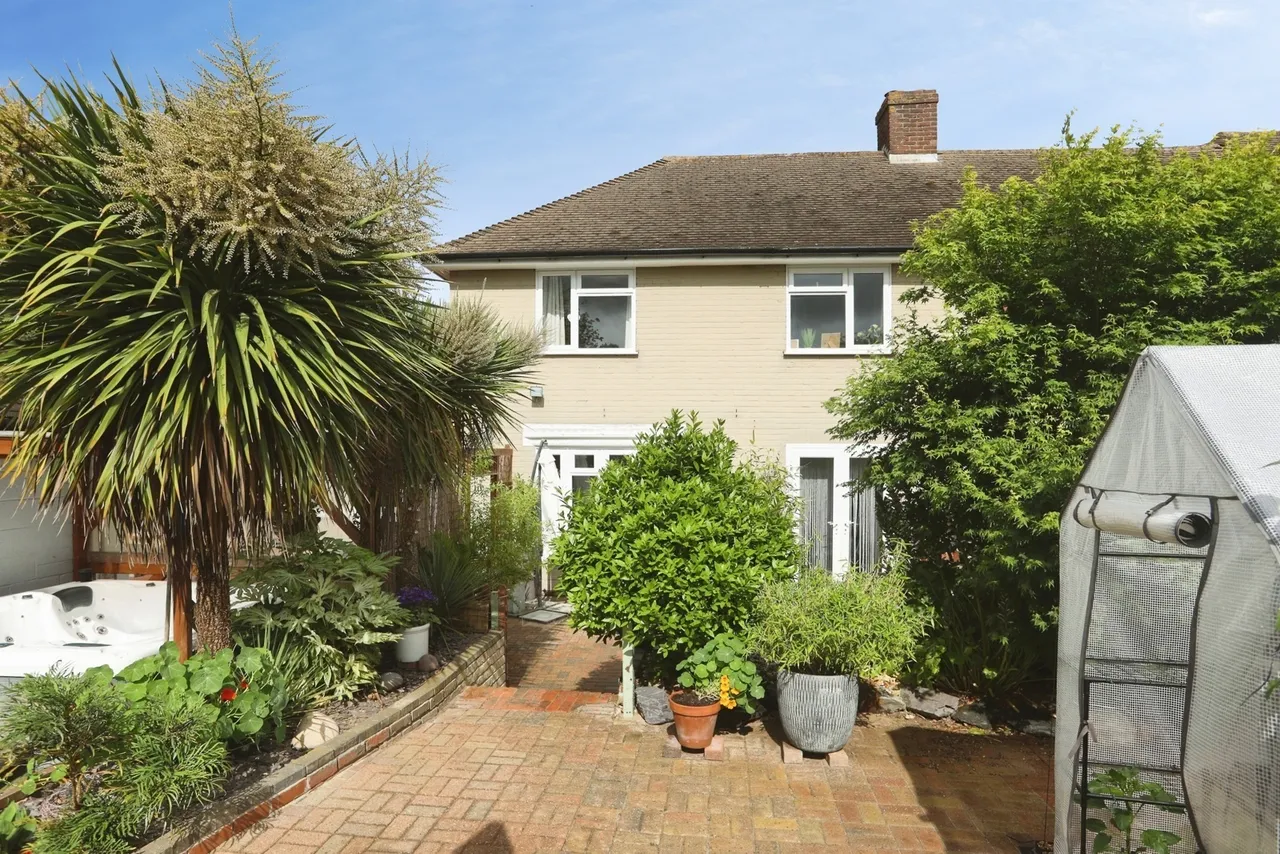 Playstool Road, Newington, Sittingbourne, Kent, ME9, photo 14