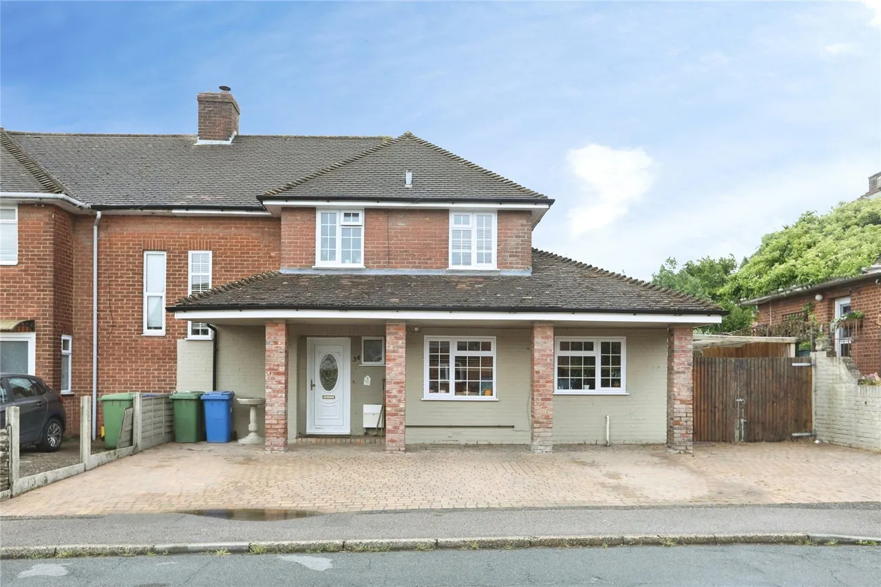 3 bed house for sale — Playstool Road, Newington, Sittingbourne, Kent, ME9