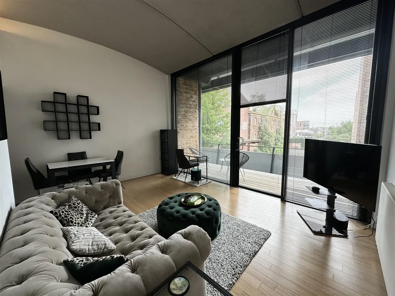 Woodfield Road, Altrincham WA14 4RB, photo 3
