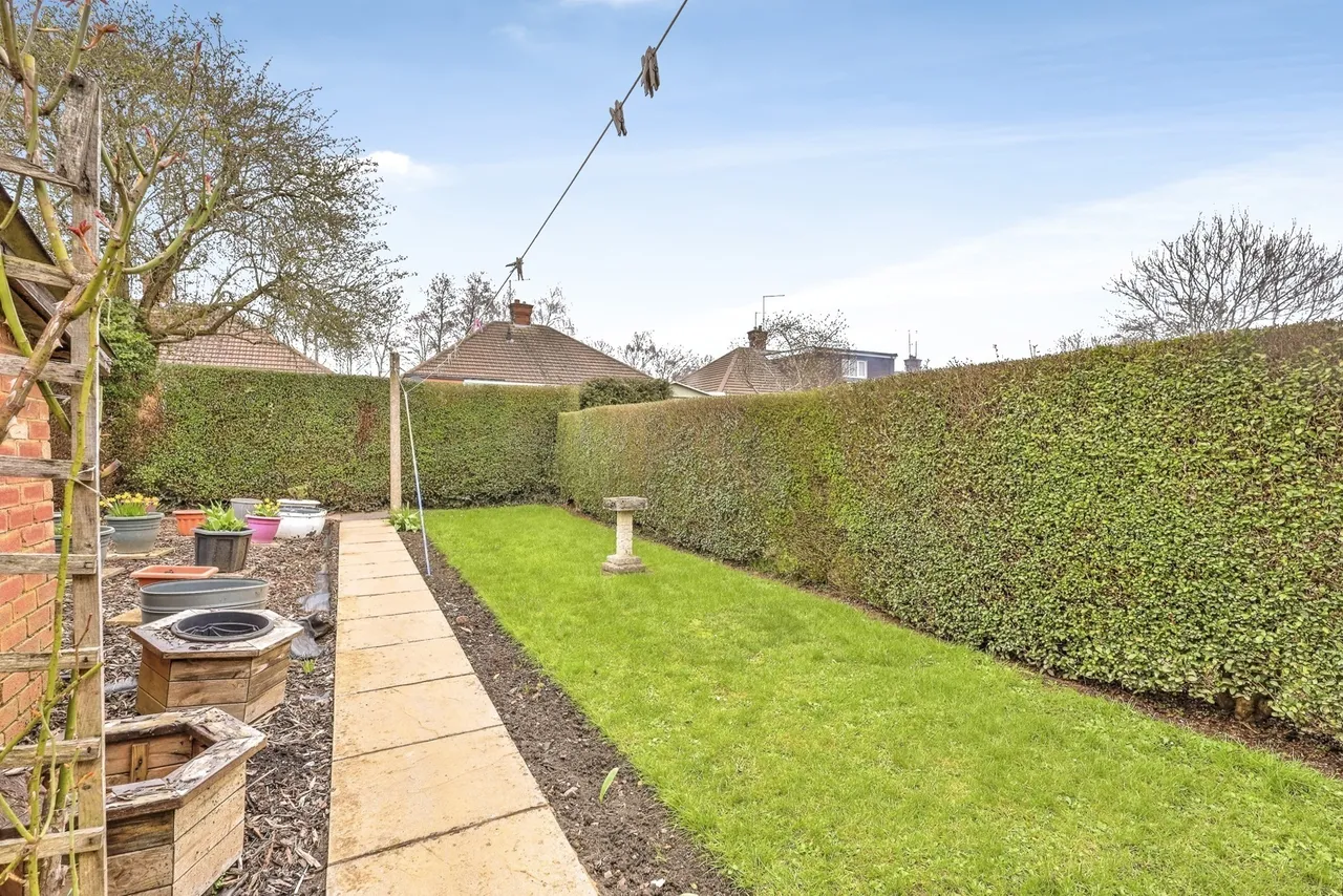 Cameron Drive, Northampton, Northamptonshire, NN5, photo 13