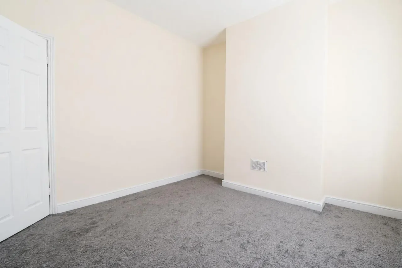 Elenora Street, Stoke-On-Trent, photo 9